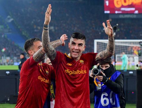 Mancini strike moves Roma into Serie A top four