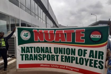 End strike, minister appeals to aviation workers