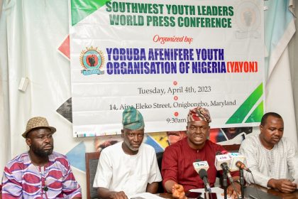 Yoruba youth leaders pass vote of no confidence on Pa Adebanjo