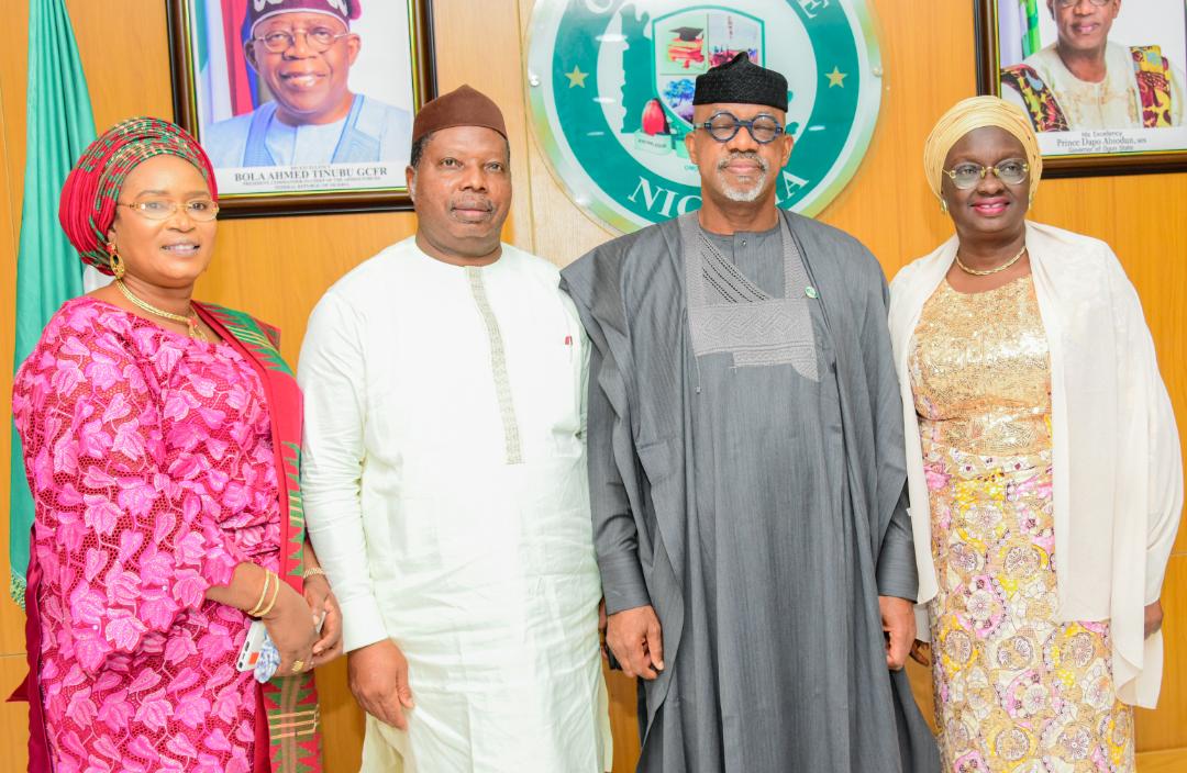 Abiodun hosts Ogun lawmakers, pledges open door policy