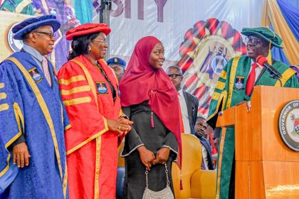 Sanwo-Olu rewards LASU’s best graduating student with N10m