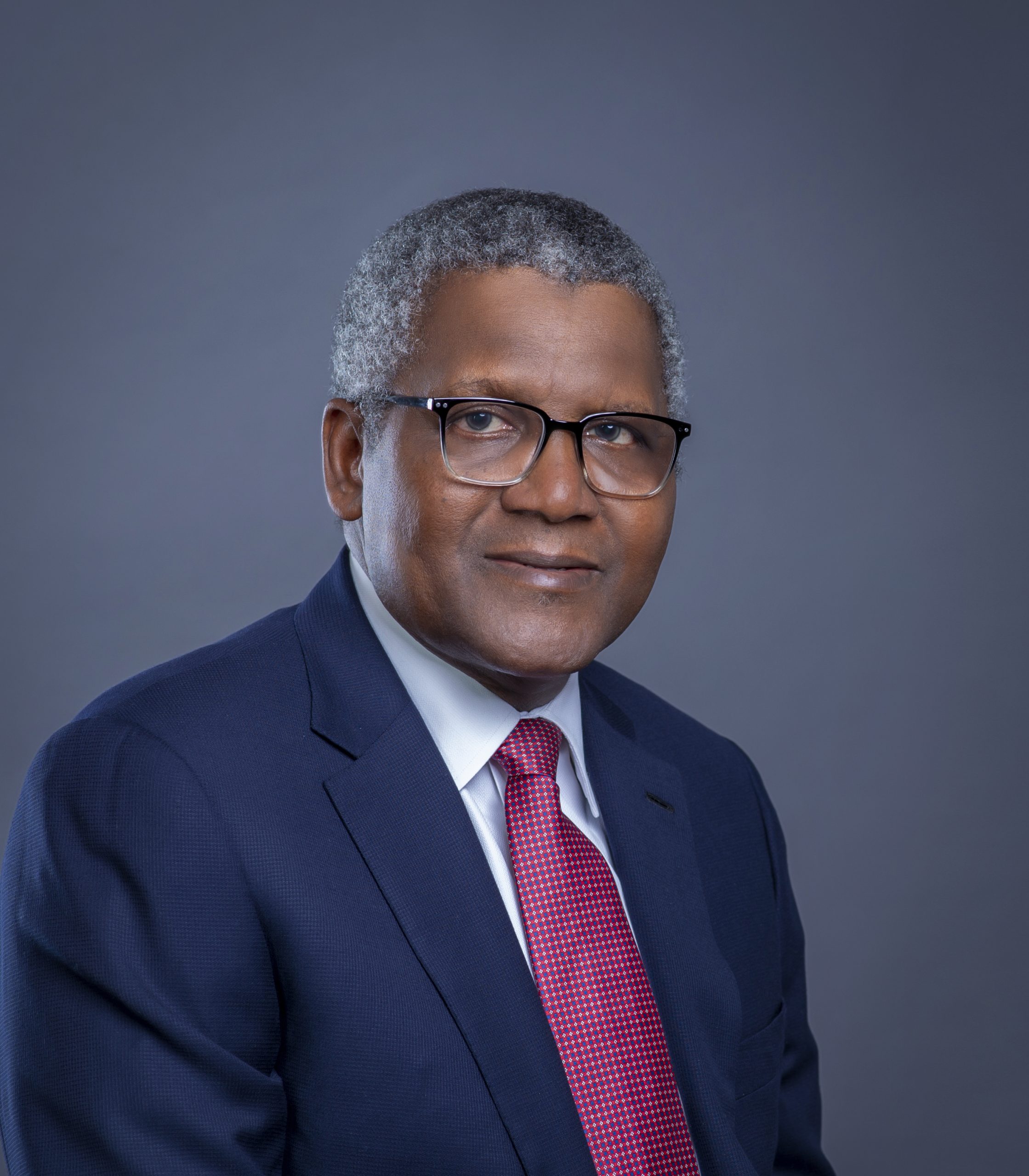 FG orders crude oil sale to Dangote refinery, others in Naira