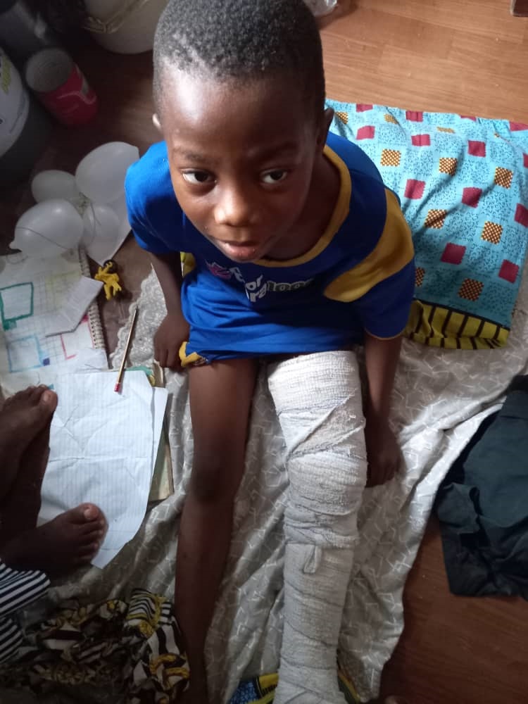 Help 10 years old Elijah Onyekachkwu Bright walk again