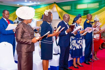 Sanwo-Olu unbundles health sector, creates 6 primary care districts