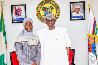 Sanwo-Olu fulfils N10 million cash prize to LASU’s all-time best