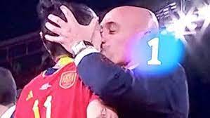 FIFA suspends Spanish soccer chief over Hermoso kiss