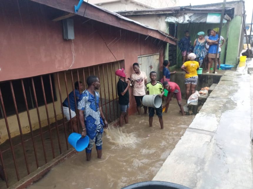 Lagos rain displaces about 200 people in Orile Agege (+Photos)