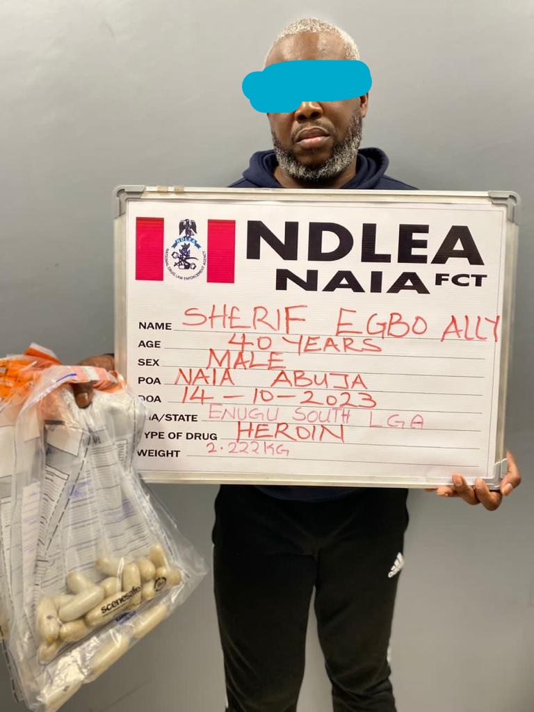 Paris-bound ‘businessman’ excretes 93 wraps of heroin at airport