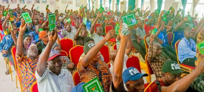 Kogi ADC chairman, others move supporters to APC