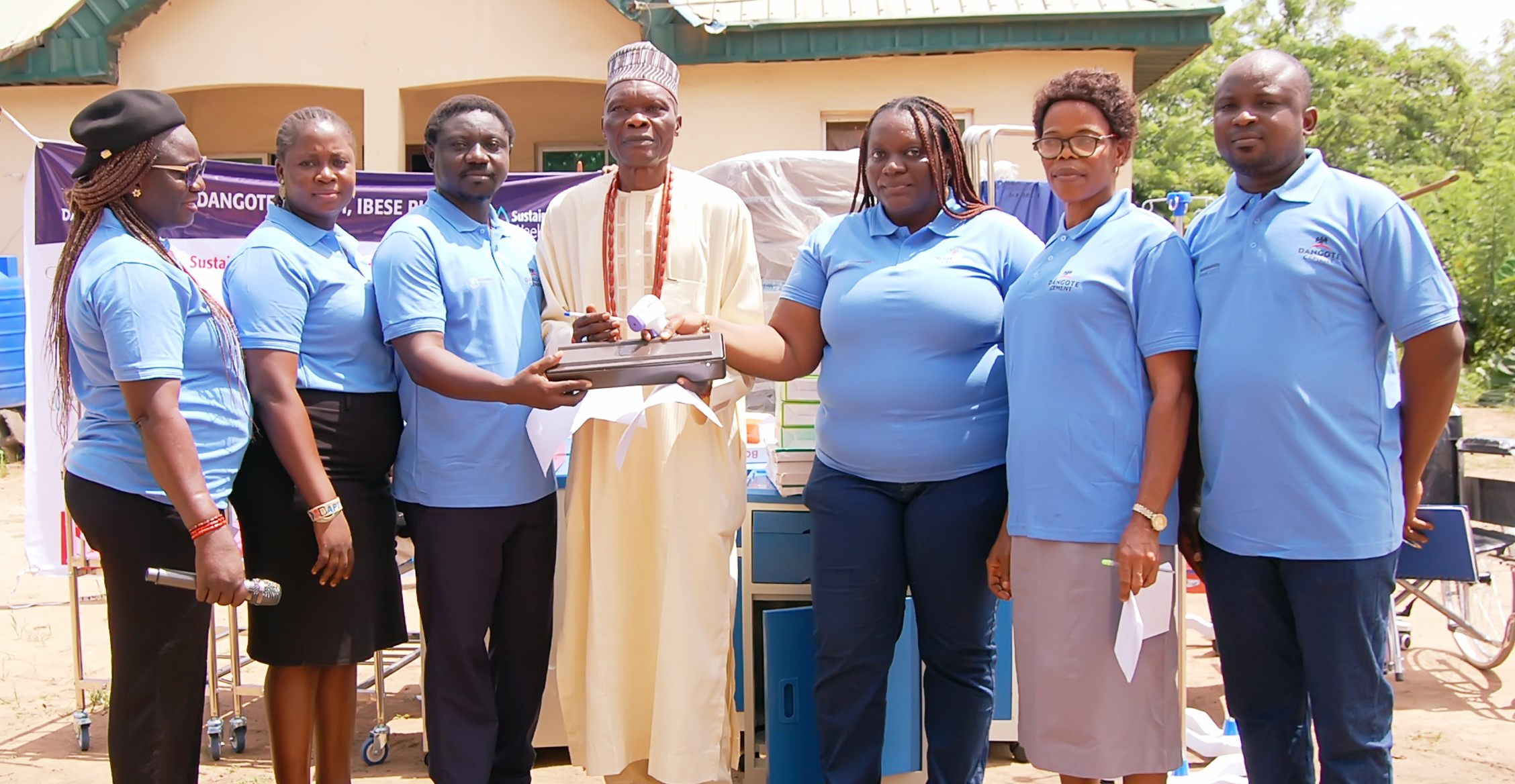 Dangote Cement donates medical equipment to host community