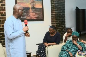 Aiyedatiwa visits Akeredolu’s family in Ibadan, extols his virtues