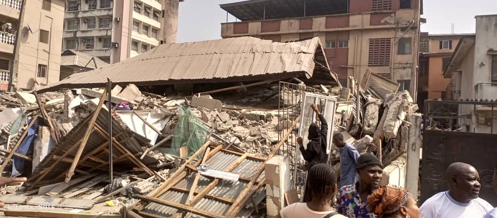 One dead, two rescued in Lagos building collapse