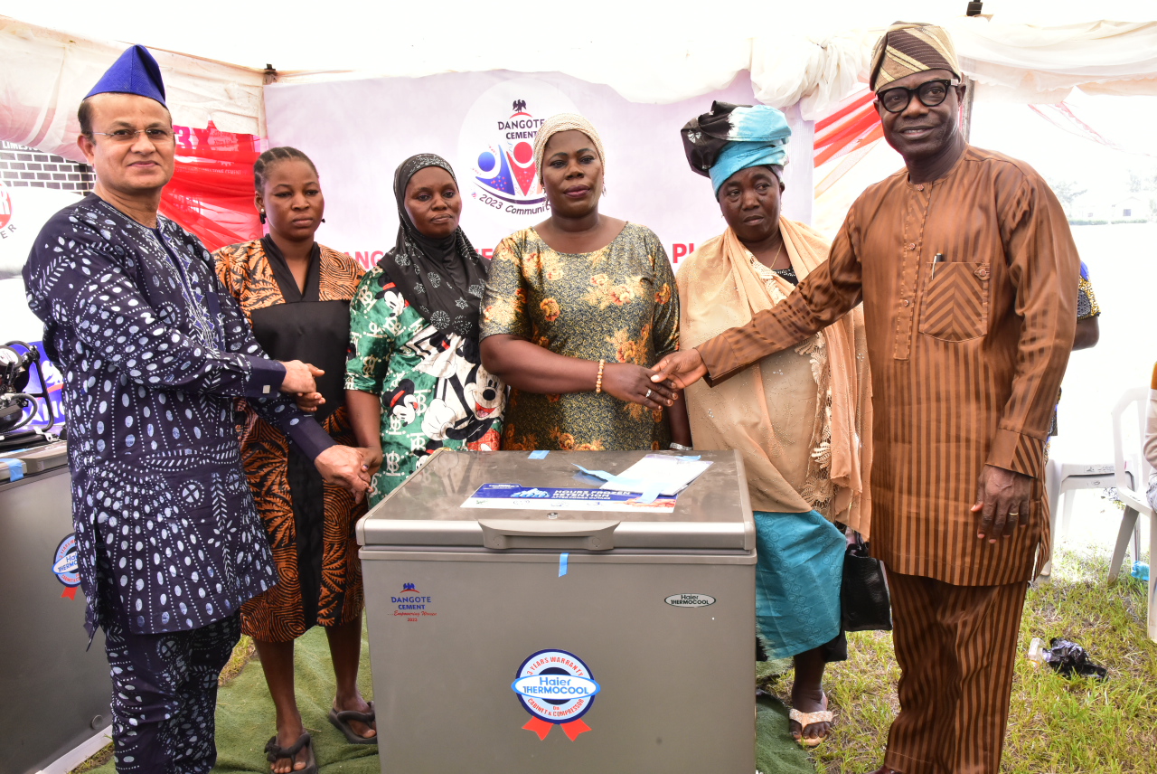 Dangote Cement marks host community day with empowerment