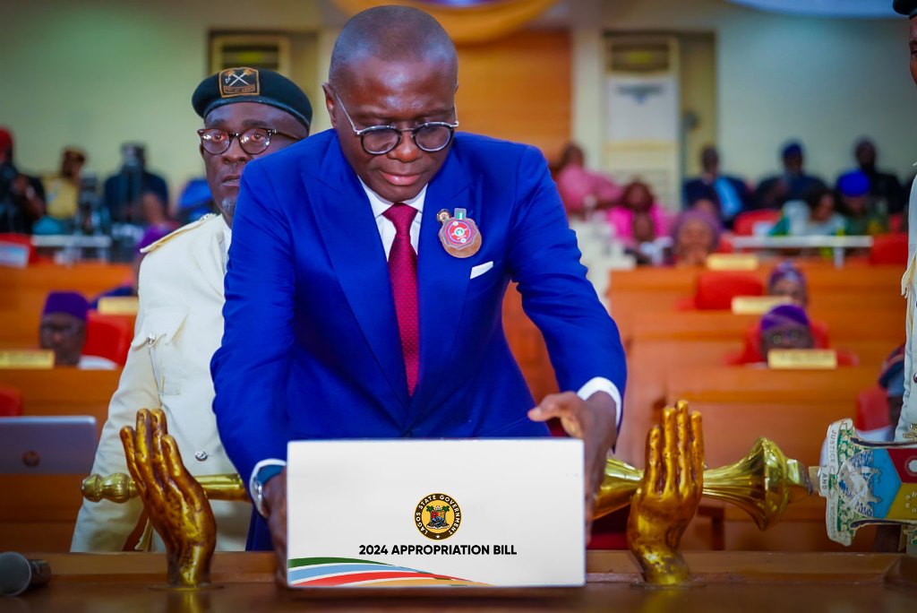 Sanwo-Olu presents N2.2 trillion ‘budget of renewal’ to Assembly