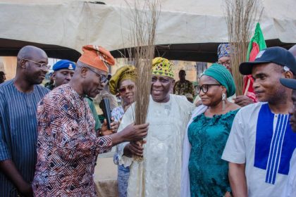 Defection: Ogun APC welcomes ex-PDP chair, Bayo Dayo