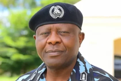 Police detain two suspected fraudsters, reject N66m bribe in Lagos