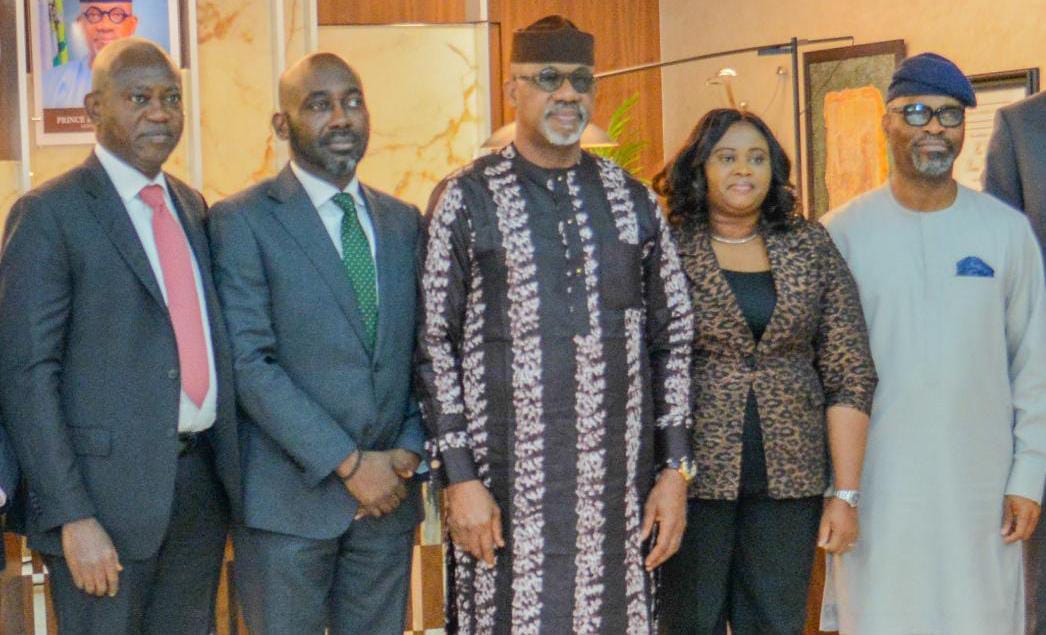 Abeokuta-Lagos Expressway: Govt seeks support of Lafarge, others