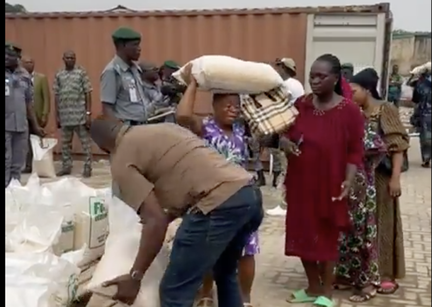 At least 4,000 benefit from sale of rice seized by Customs
