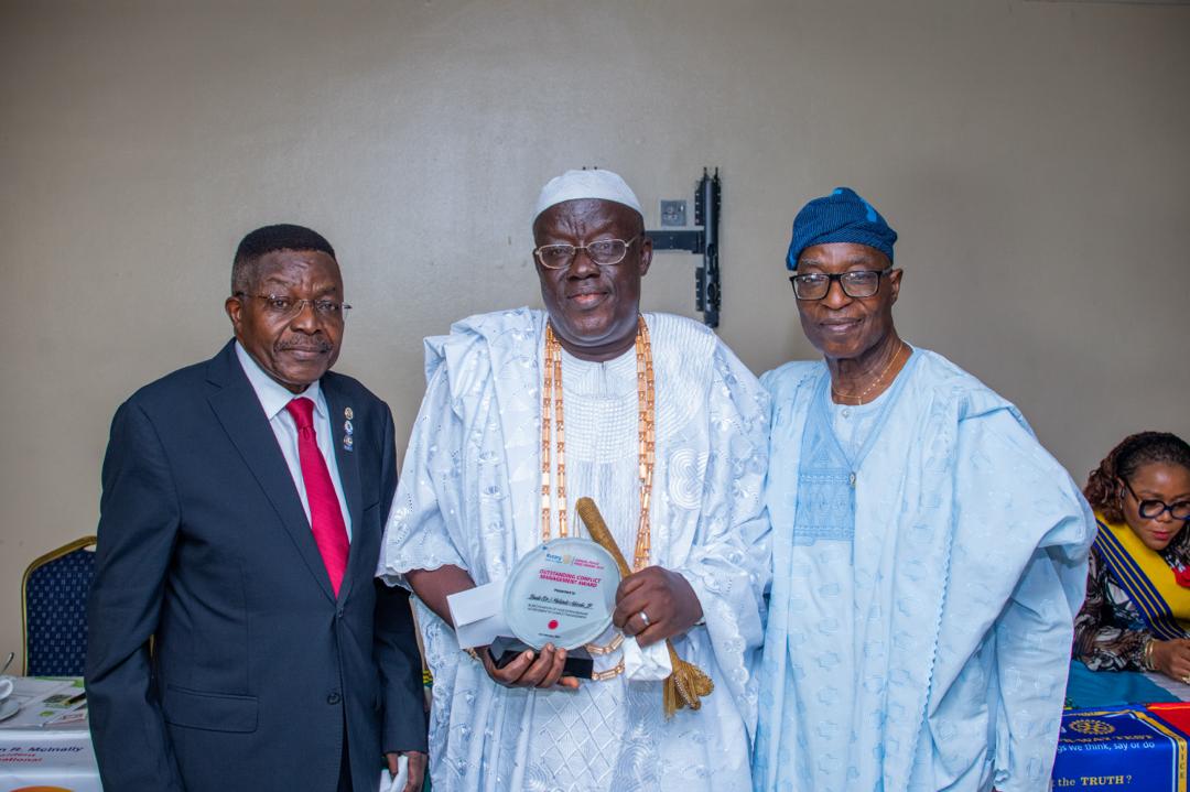 Rotary Club of Lagos honours contributors to peace, conflict resolution
