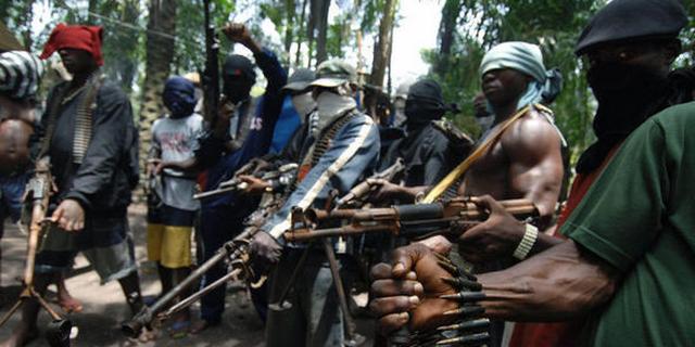 Gunmen attack police station, kill two officers