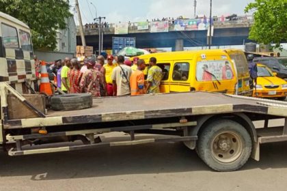 Illegal parking: LASTMA impounds 123 vehicles, arrests hoodlums