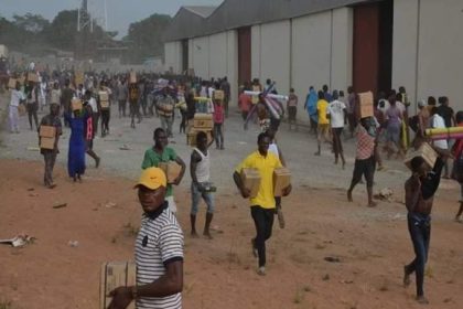 Warehouse looting: Police arrest 15 suspects in Abuja