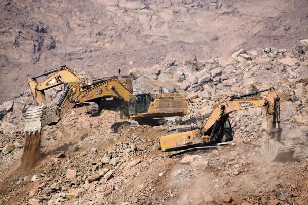 Three killed, one injured in mining pit collapse in Niger