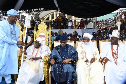 Ibadanland: Olakulehin gets staff of office, becomes 43rd Olubadan