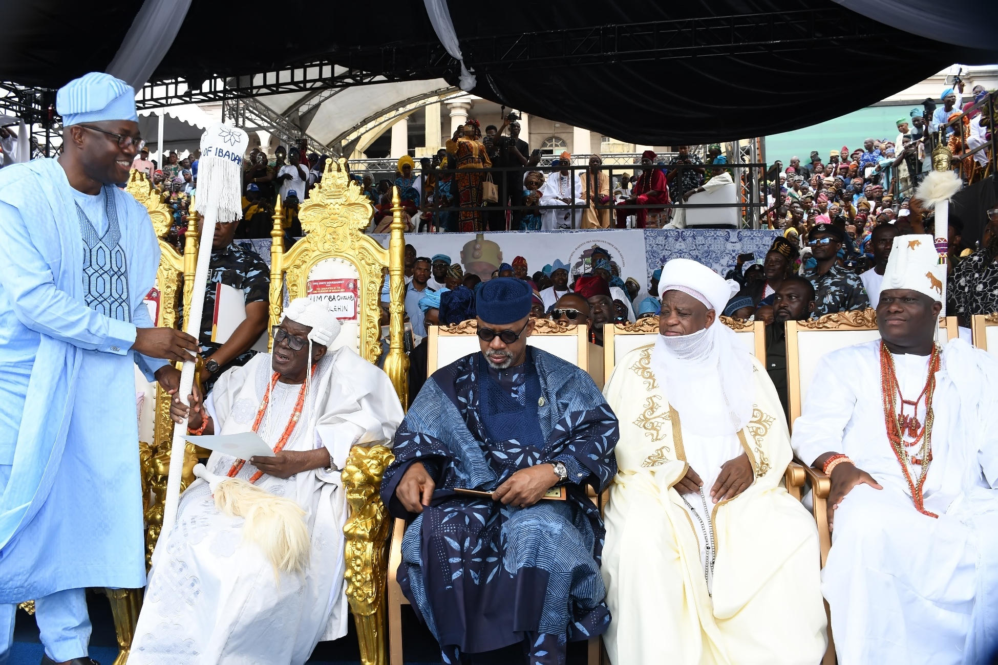 Ibadanland: Olakulehin gets staff of office, becomes 43rd Olubadan