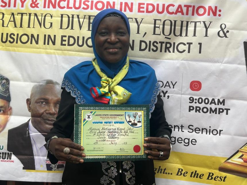 Orile Agege Community School principal, Mrs Mumuni, bags merit award