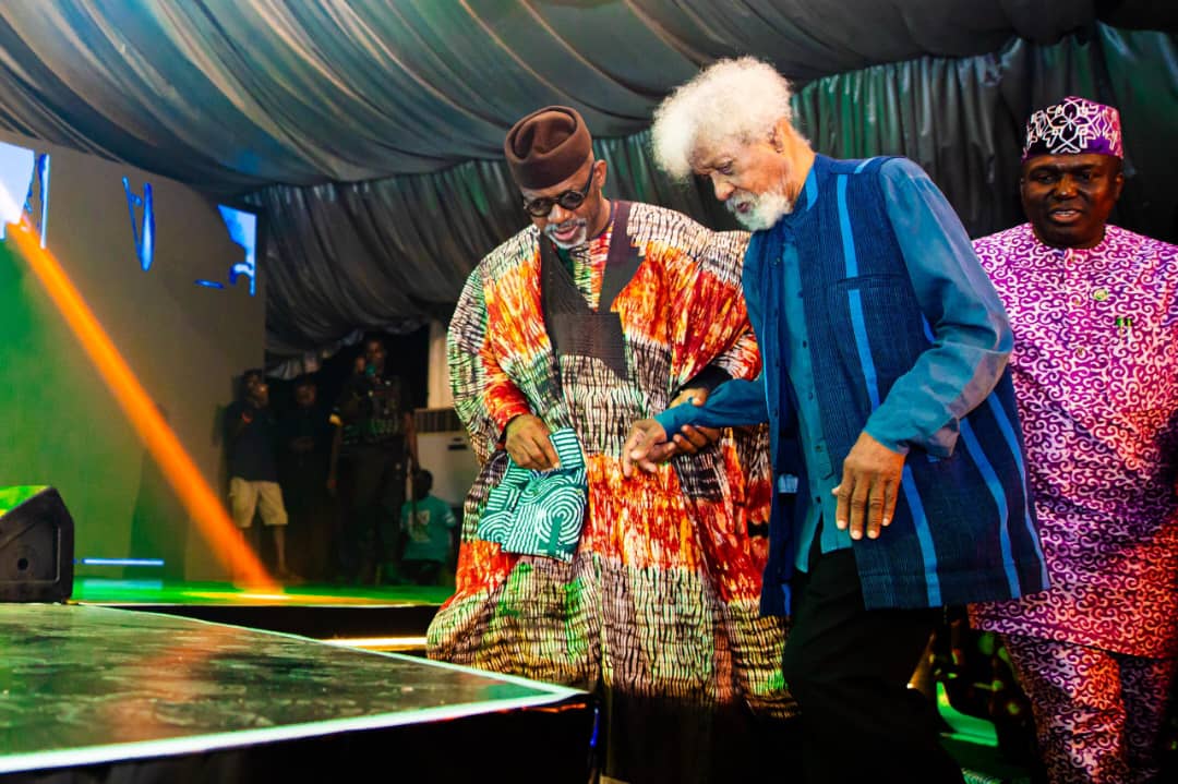 Abiodun names Kemta-Idi Aba-Somorin Road after Wole Soyinka