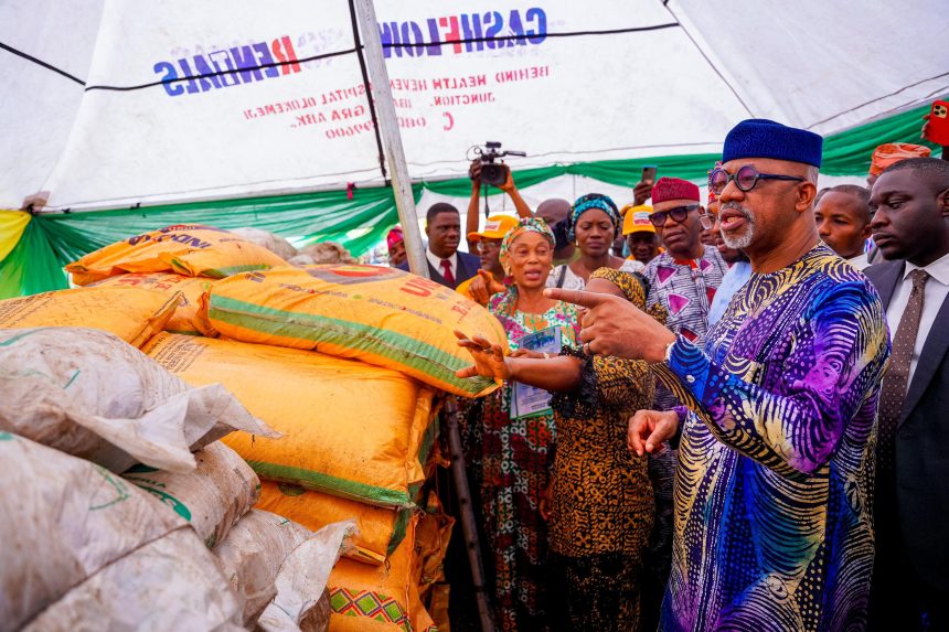 Food security: Dapo Abiodun flags off distribution of fertilizers