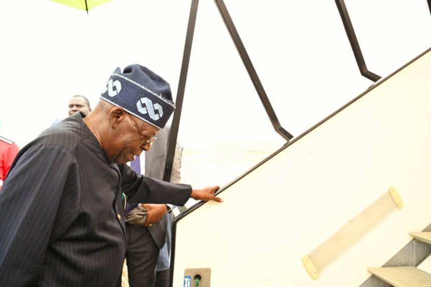 Tinubu flies to France in a new presidential plane