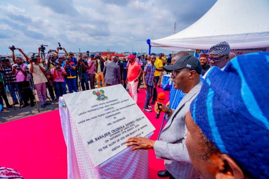 Sanwo-Olu opens last Red Line flyover in Mushin