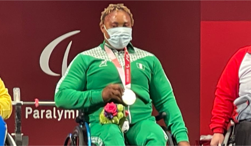 2024 Paralympics: Omolayo wins silver medal in powerlifting