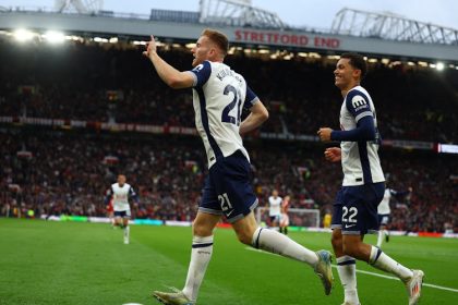 Hotspur romp to 3-0 win over 10-man Manchester United