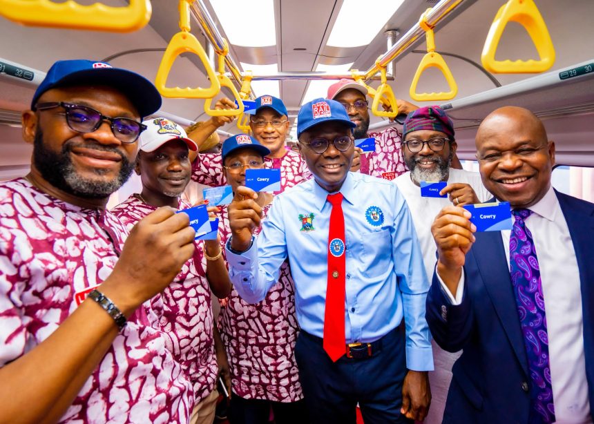 Sanwo-Olu's inaugural trip kicks off Lagos red line's operations