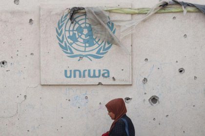 Gaza aid fears as Israel bans UN Palestinian refugee agency