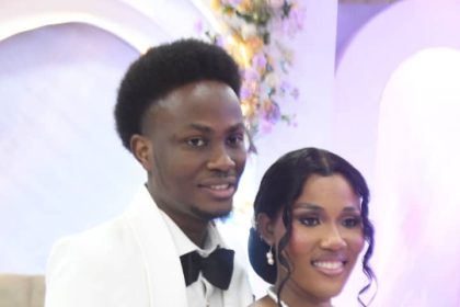 PHOTO NEWS: Abiodun Olarewaju weds Abayomi Egbemode