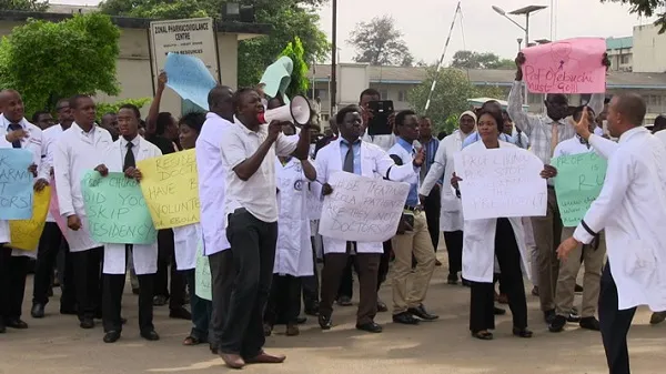 CONHESS: Lagos health workers begin three days strike