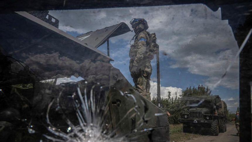 Ukraine’s troops in Russia told to cling on and wait for Trump