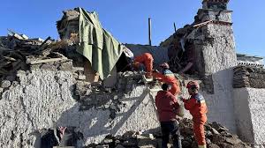 Tibet earthquake: Scores dead as tremor strikes holy city