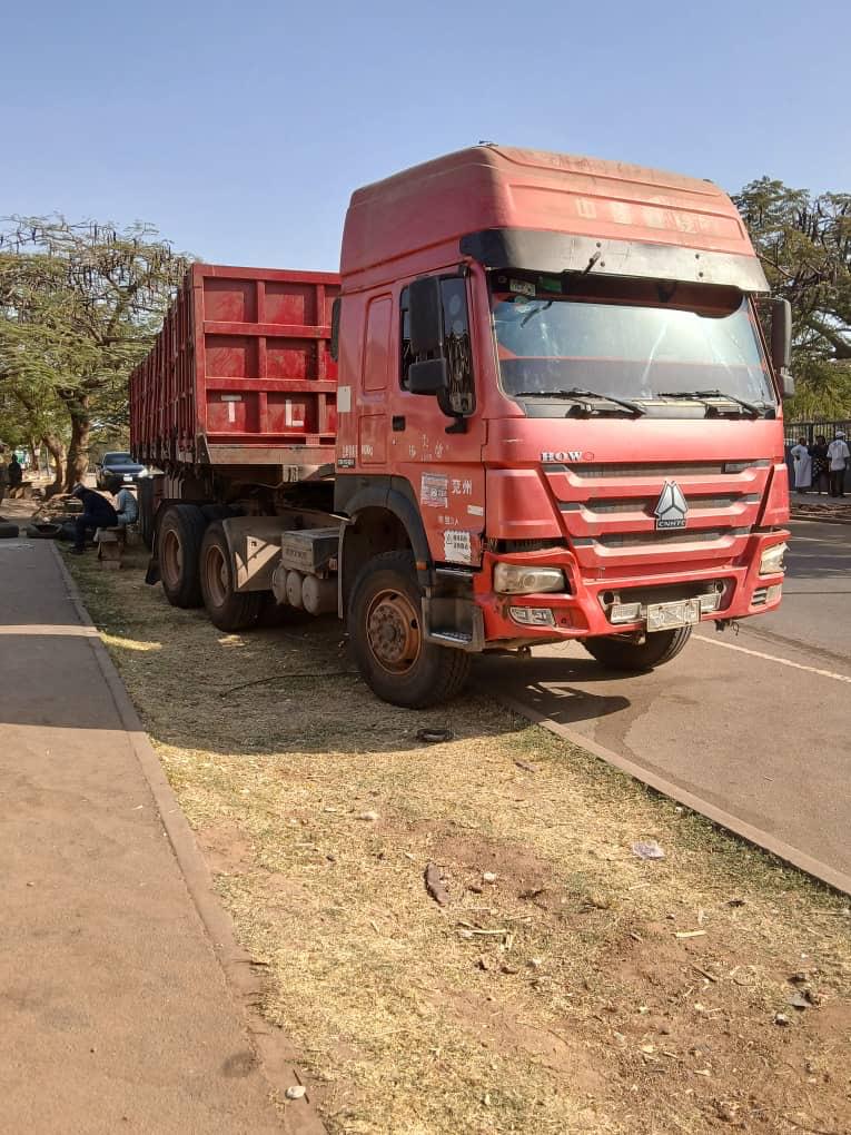 In midnight raid, NDLEA seizes six vehicles, 40ft trailer load skunk