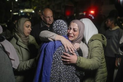 Ceasefire: Israel releases first 90 Palestinian prisoners