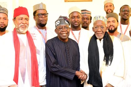 Tinubu observes Juma'at with Tijjaniyya leaders