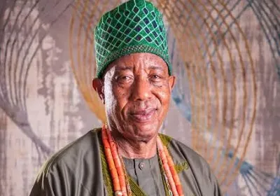 Tinubu pays tribute to Alaperu of Iperu Remo