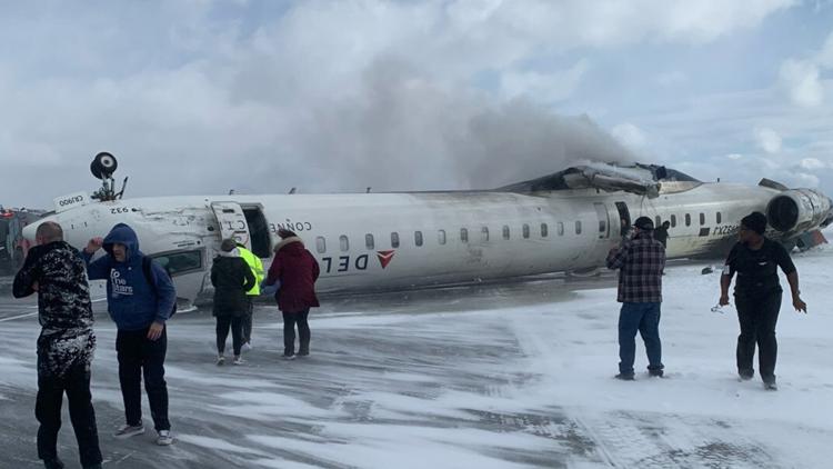 All passengers and crew survive plane crash at Toronto airport