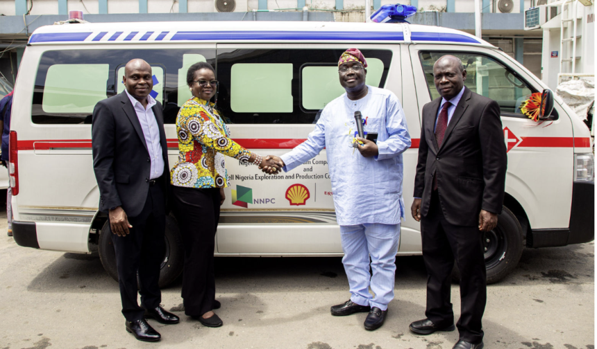 NNPC-SNEPCO donate vehicles, ambulance to boost security, healthcare in Lagos