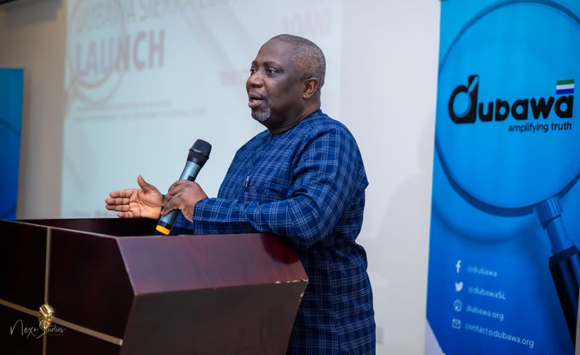 Olorunyomi, Nigeria's most decorated journalist, takes another award