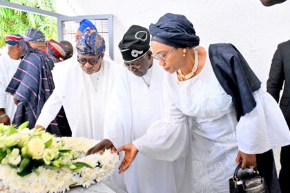 At Ijebu Ode, Tinubu pays tribute to Awujale, extols his virtues